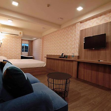 R 17 Living Hotel Bangkok Zewnętrze zdjęcie