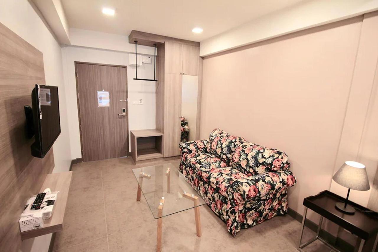 R 17 Living Hotel Bangkok Zewnętrze zdjęcie