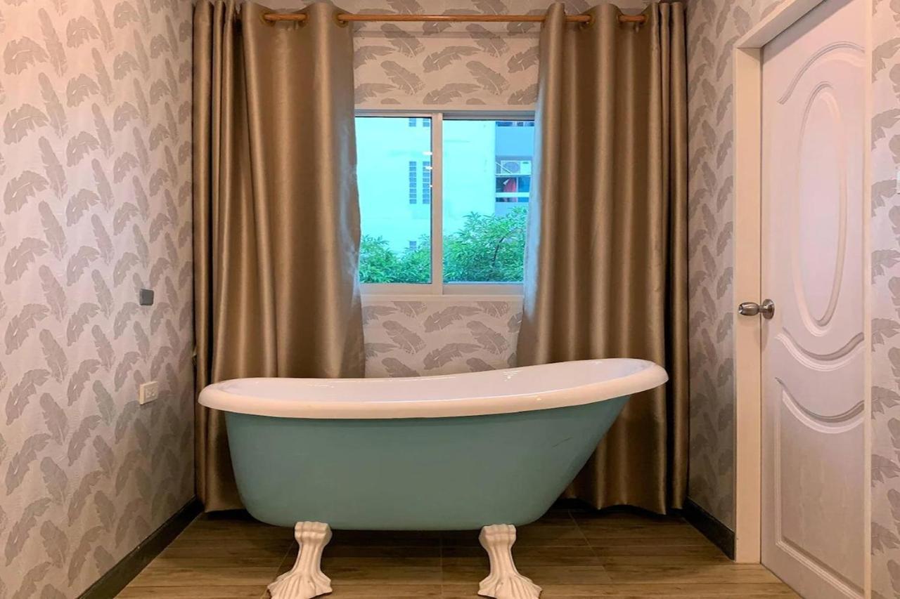R 17 Living Hotel Bangkok Zewnętrze zdjęcie
