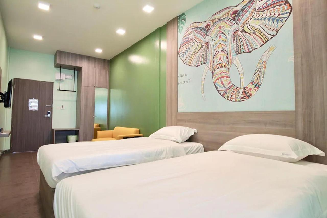 R 17 Living Hotel Bangkok Zewnętrze zdjęcie