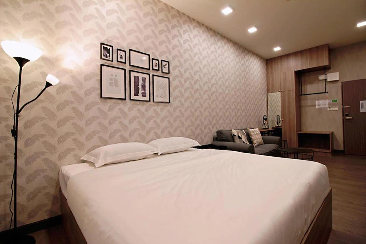 R 17 Living Hotel Bangkok Zewnętrze zdjęcie
