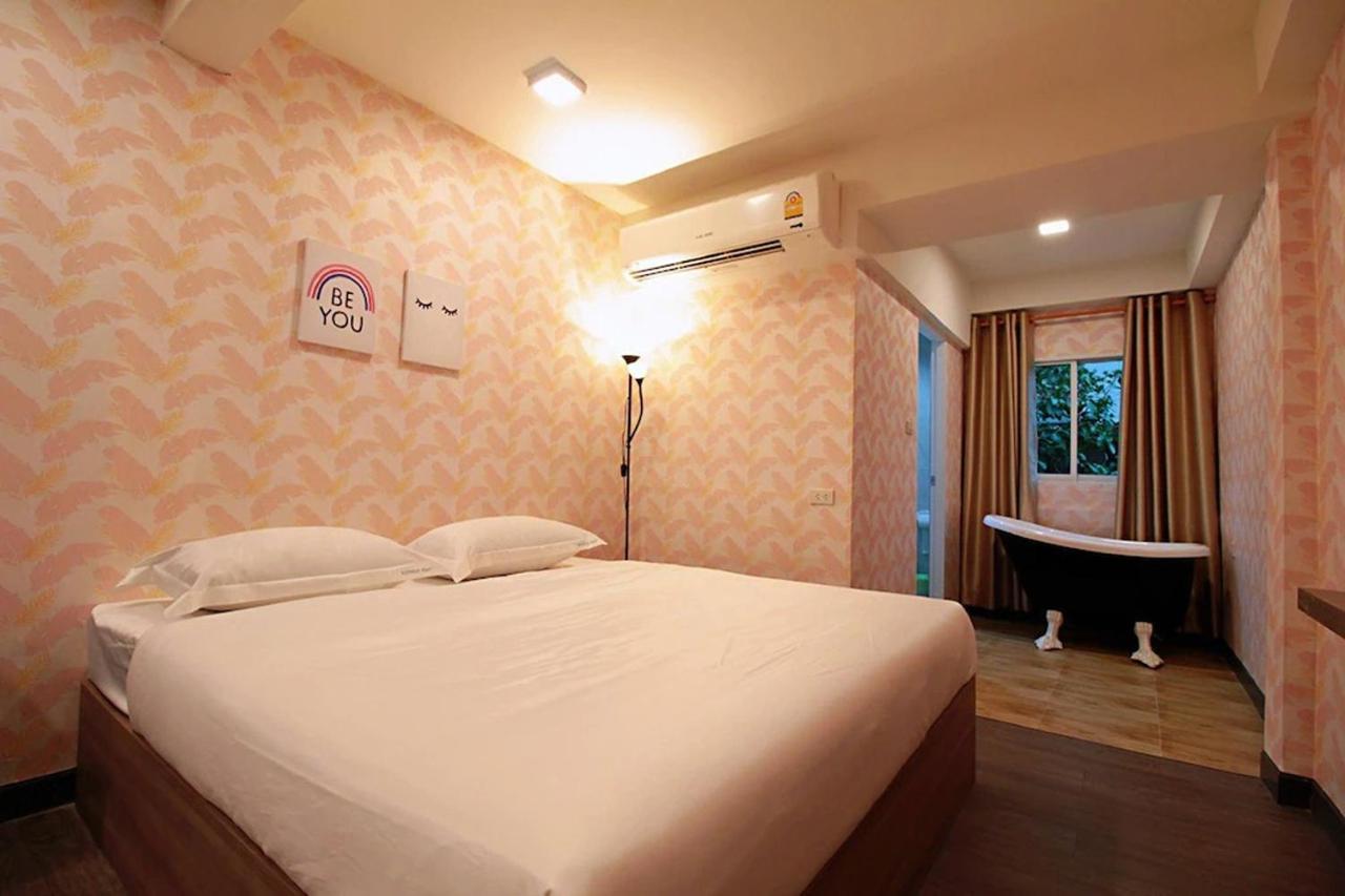 R 17 Living Hotel Bangkok Zewnętrze zdjęcie